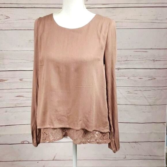 Onetheland, Mauve Peek a Boo Back Top, Medium - Picture 5 of 10